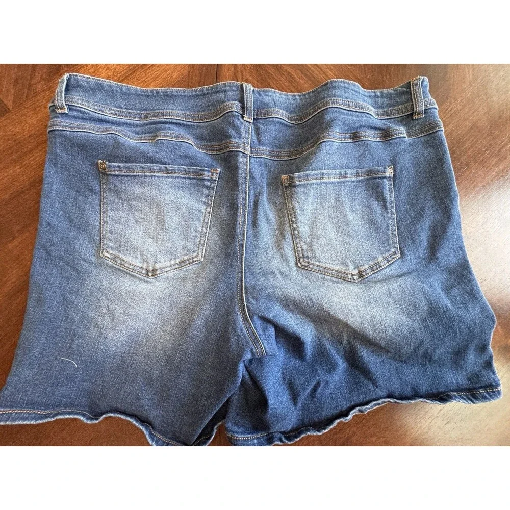 Women s Est. 1946 Denim Jean Shorts -Contemporary 14
